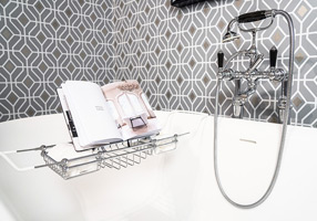 Gentry Home Trevor Вешалка для полотенец отдельно стоящая Unique Темный никель GH100679 - Вид №1