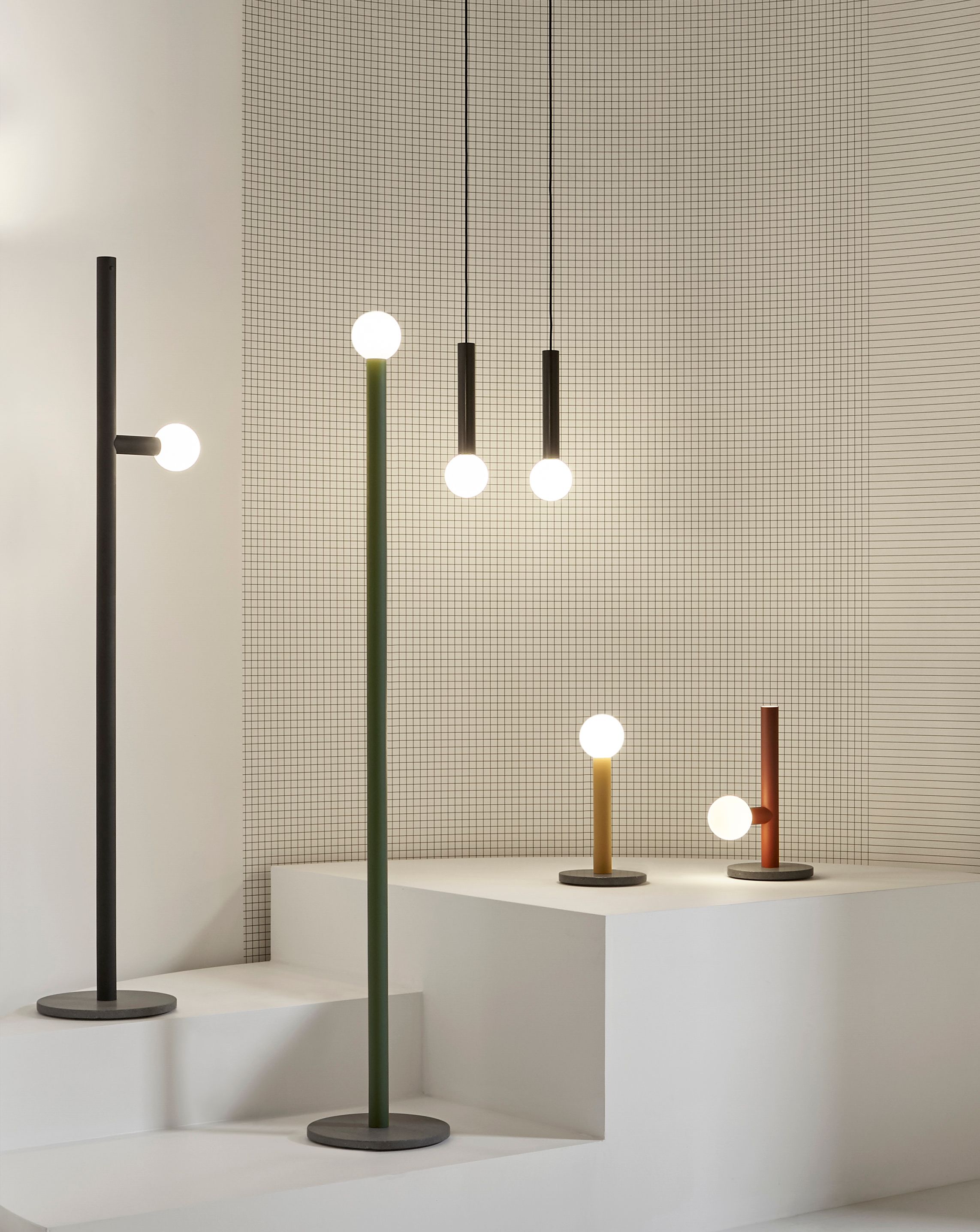 Латунная светодиодная настольная лампа Antoniolupi Apollo ARCH-00121975 - Вид №1