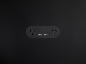 Двойная поликарбонатная электрическая розетка с USB