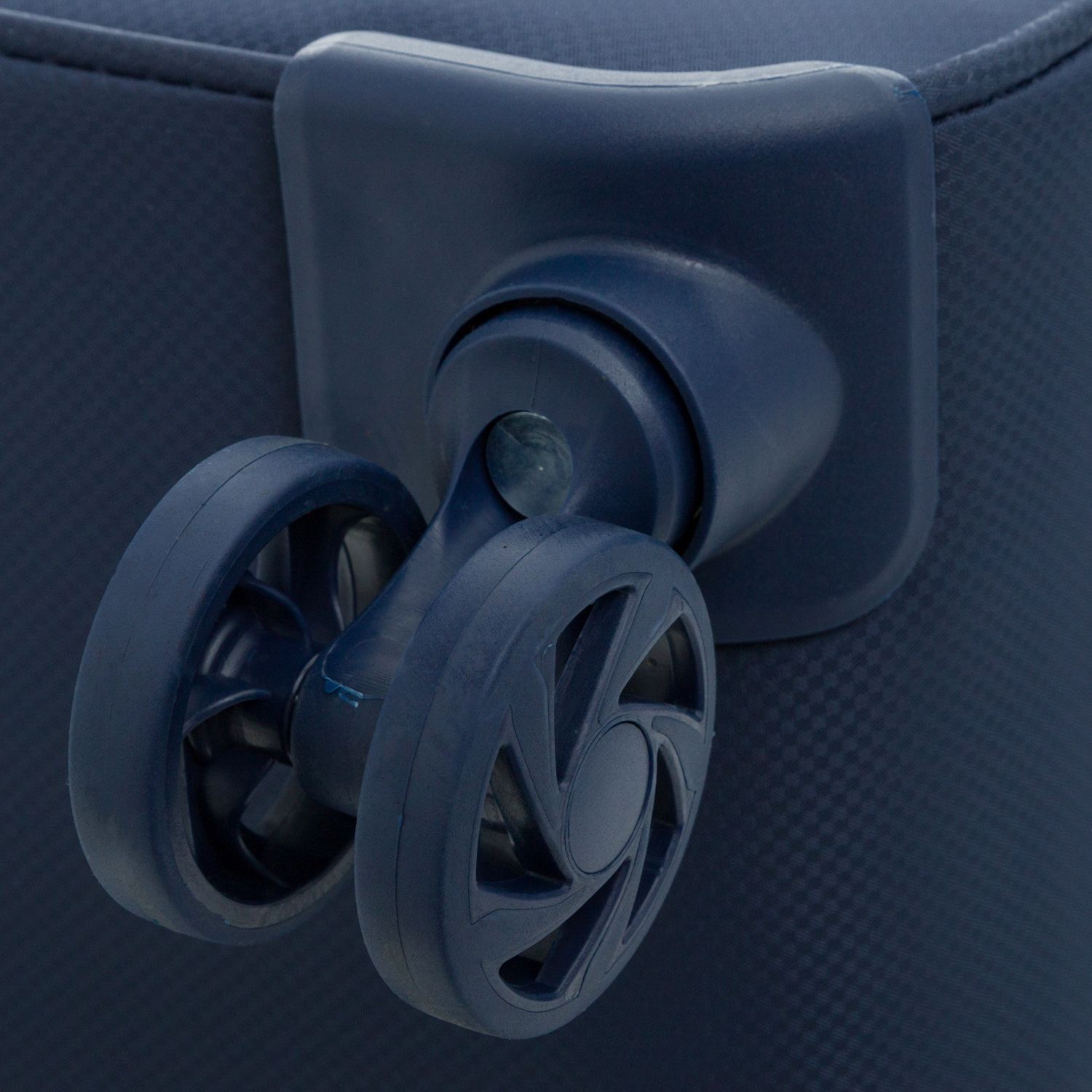 M2424-04-62 Чемодан M2424*62 M March Aeon  - Вид №10