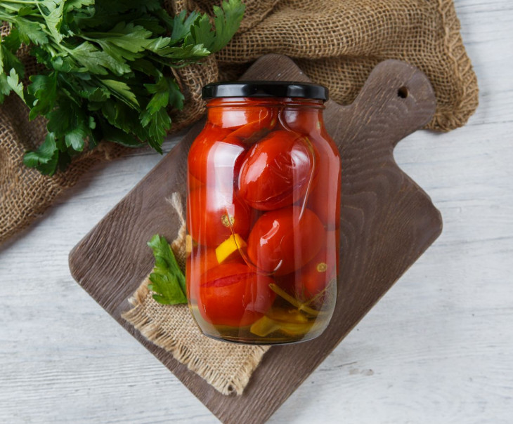 3734 Помидоры маринованные Зинаида и Сергей Белан Вкусляндия 