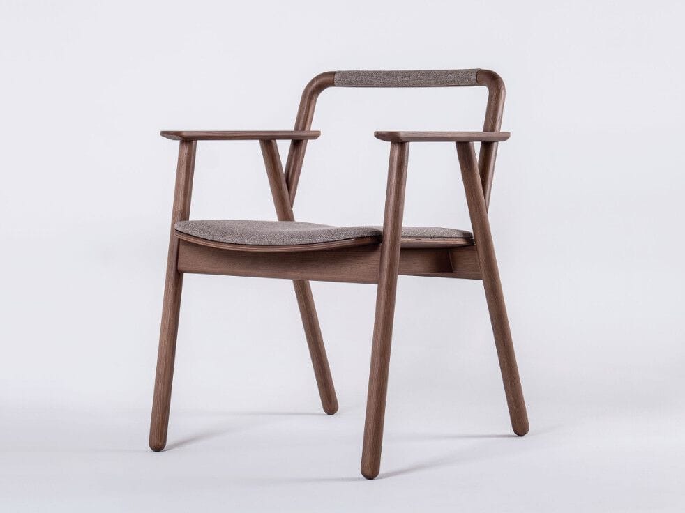 Деревянный стул с подлокотниками DIZA SMOOTH ARCH-00091594