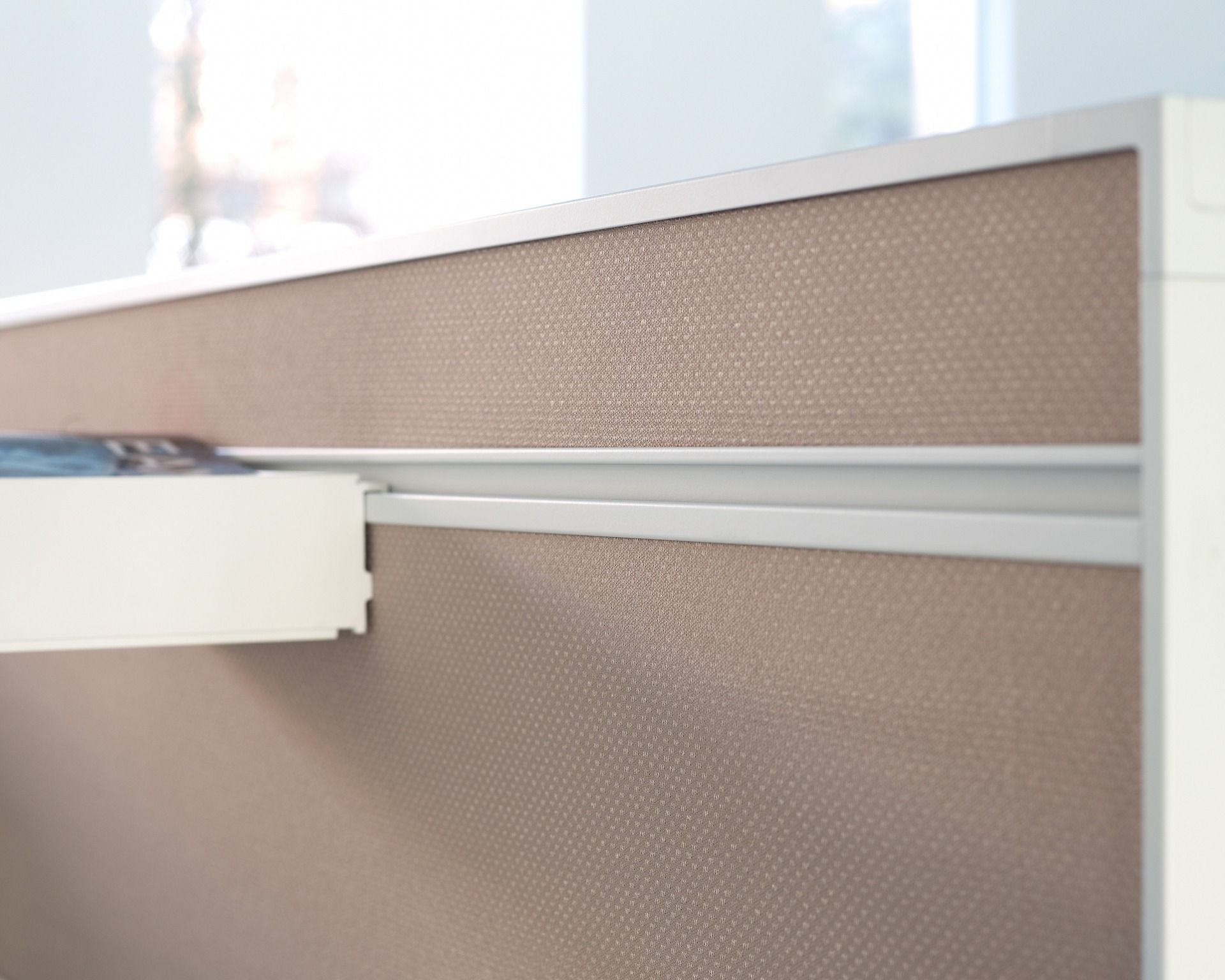 Стол с регулируемой высотой и звукопоглощающими перегородками Herman Miller макет студии ARCH-00126839 - Вид №44