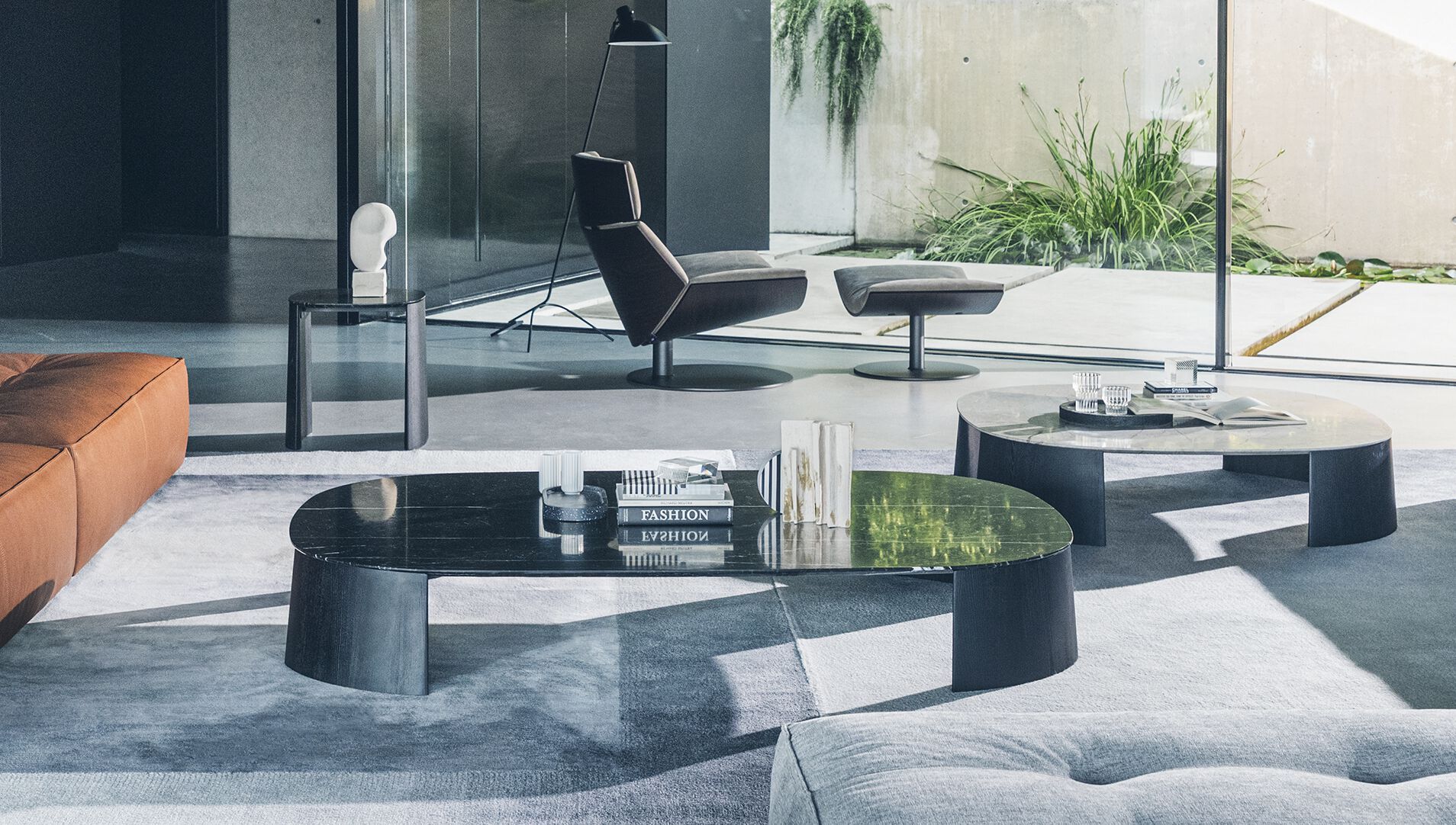 Журнальный столик из ироко и мрамора Désirée divani Dorvan ARCH-00018381 - Вид №2