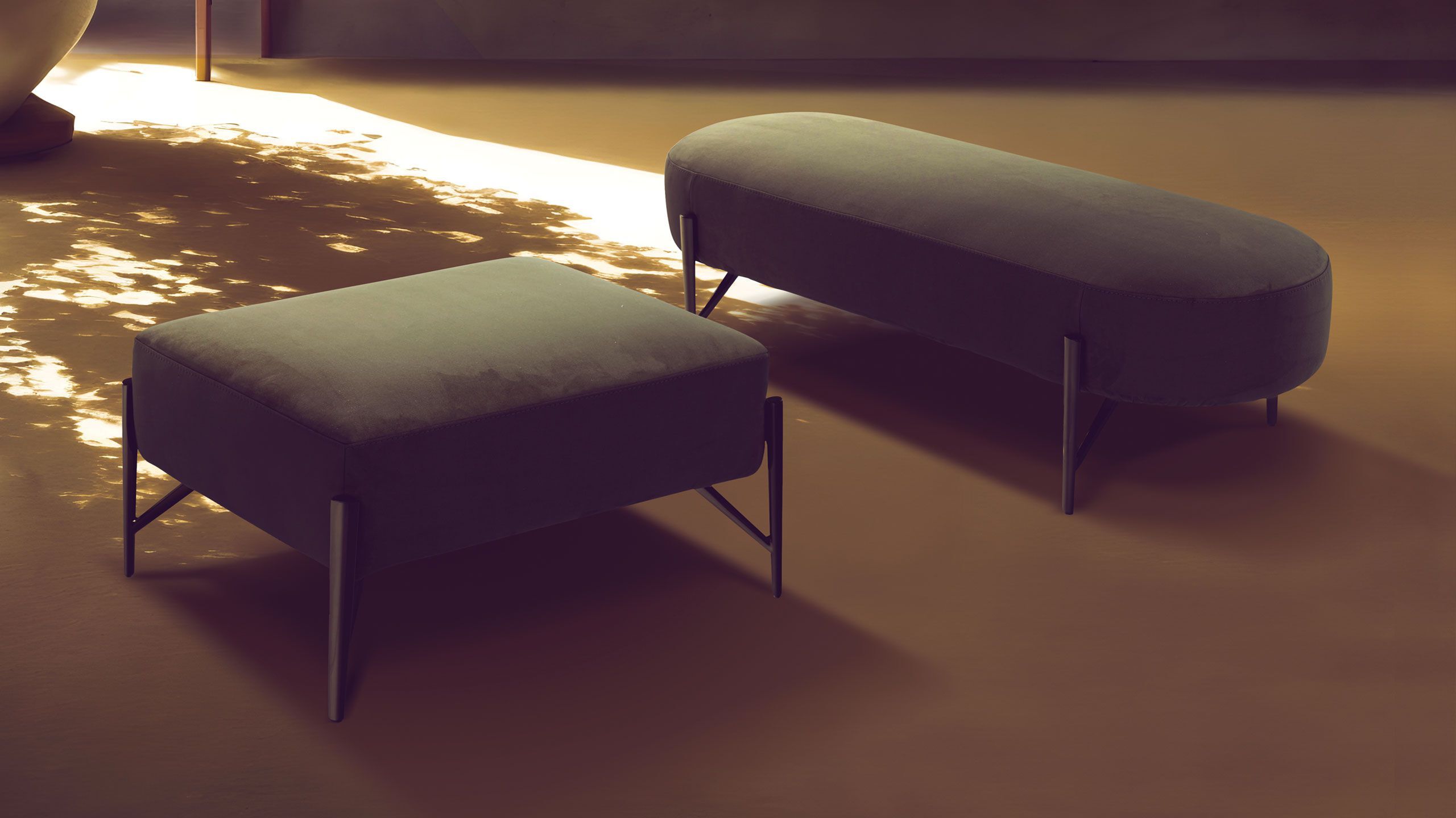 Мягкая скамейка из ткани Calia Italia Superior ARCH-00047848 - Вид №1