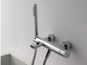 Латунный настенный смеситель для ванны с 2 отверстиями