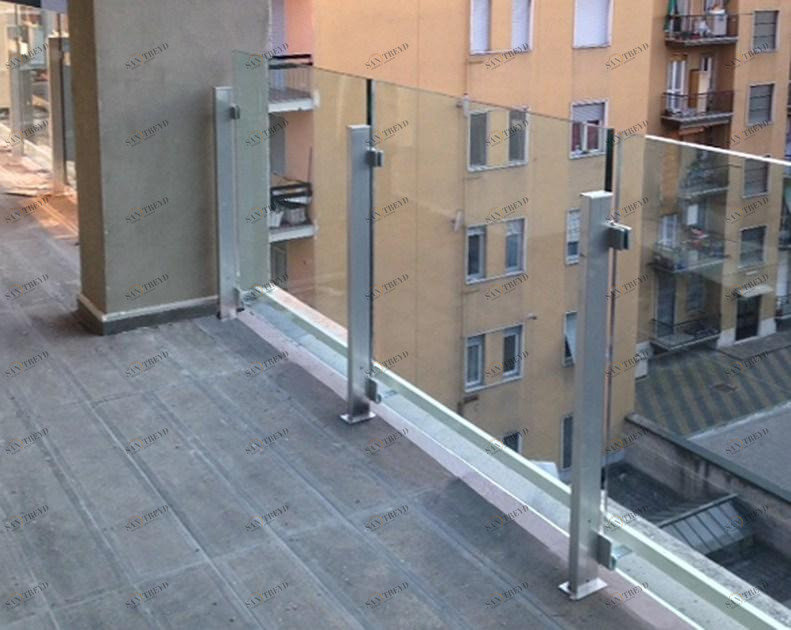 ALUSCALAE Вертикальная балюстрада из алюминия со стеклянным заполнением sun-id-1418657