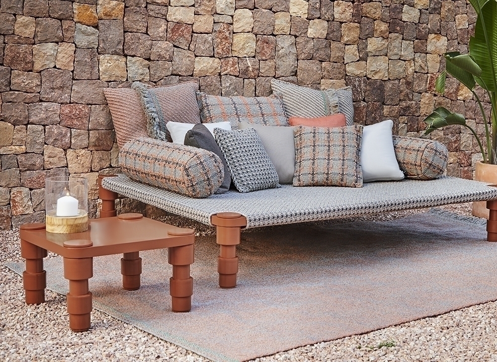 100008 Столик GL Terracotta Small GAN Garden Layers