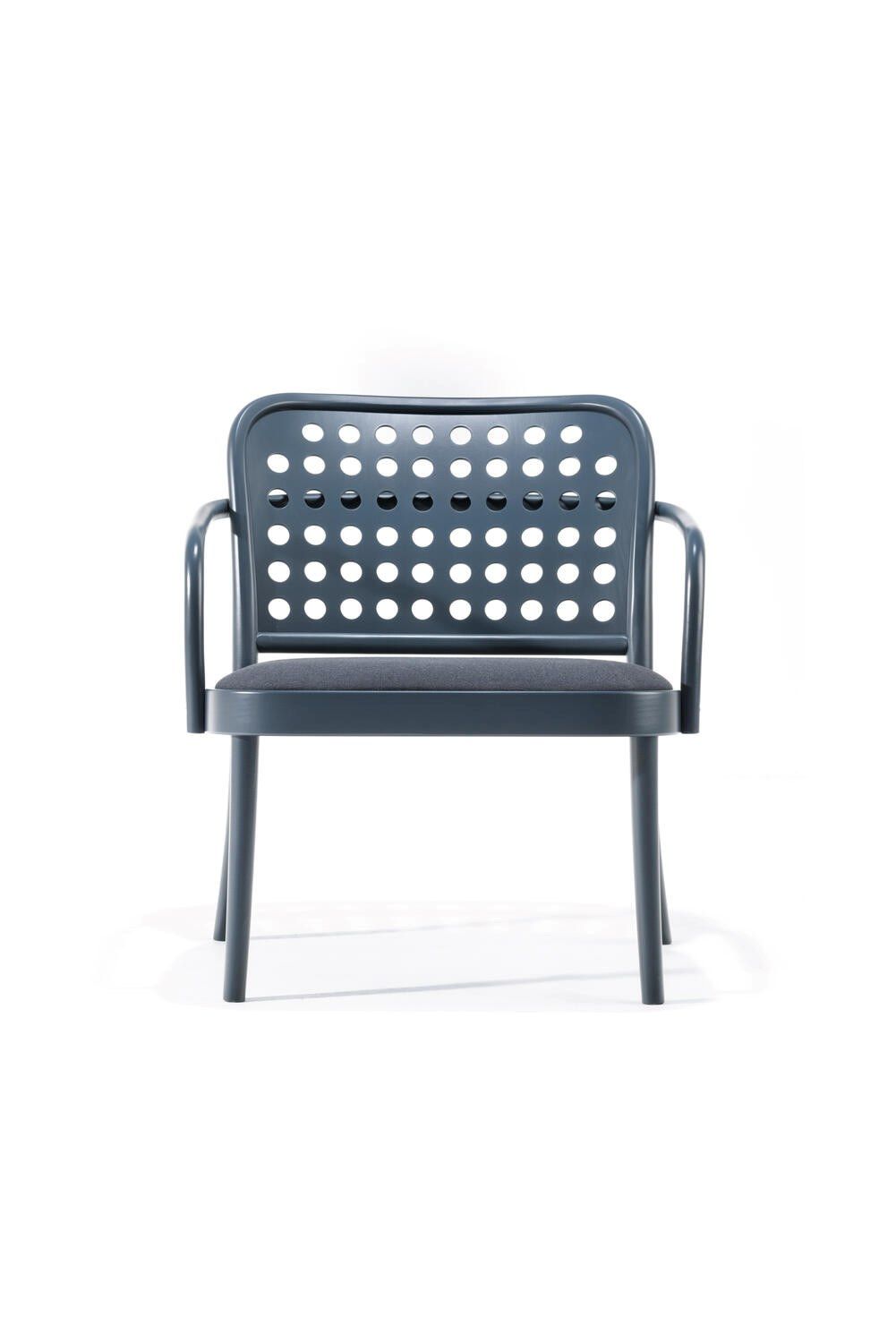 Деревянное кресло с подлокотниками с мягким сиденьем TON 822 ARCH-00035643 - Вид №1