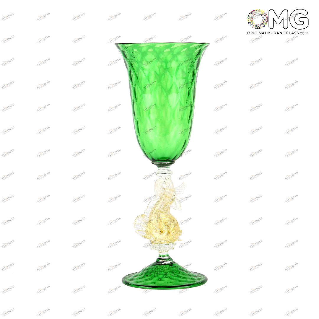 1928 ORIGINALMURANOGLASS Венецианский бокал изумрудный с золотой рыбкой - муранское стекло 9 см 