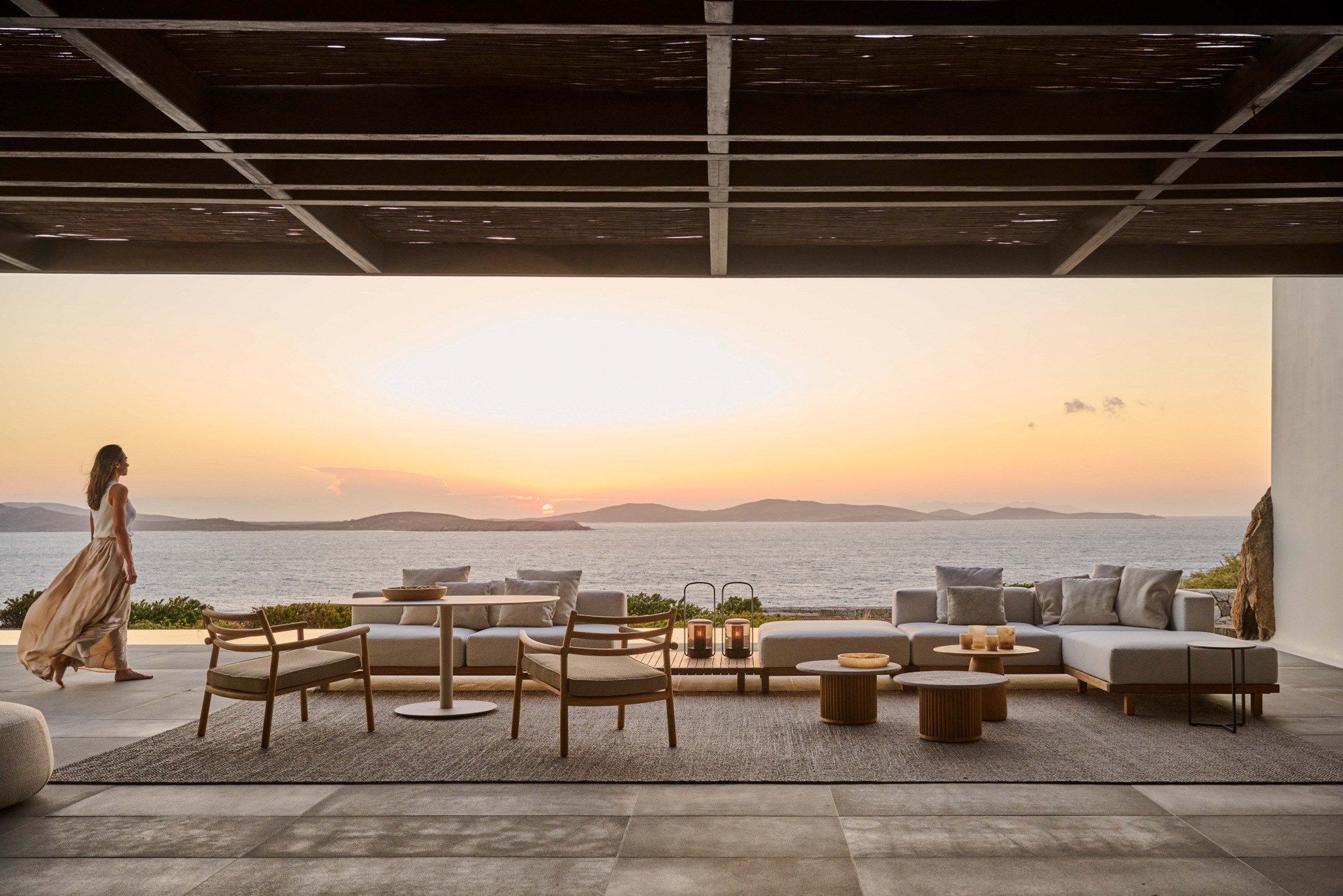 Стул для сада из тикового дерева с подлокотниками TRIBÙ Ukiyo ARCH-00075563 - Вид №1