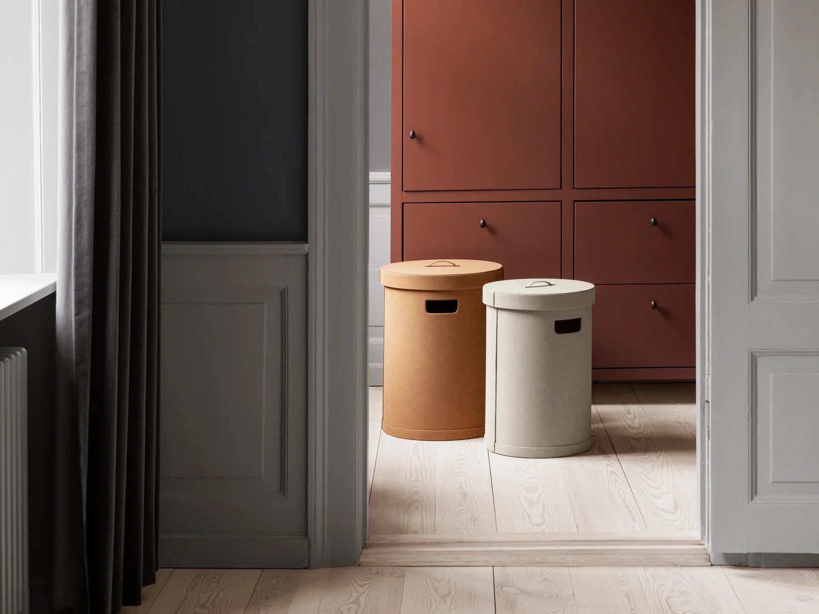 Кожаная корзина для белья blomus Sahla ARCH-00151647 - Вид №2