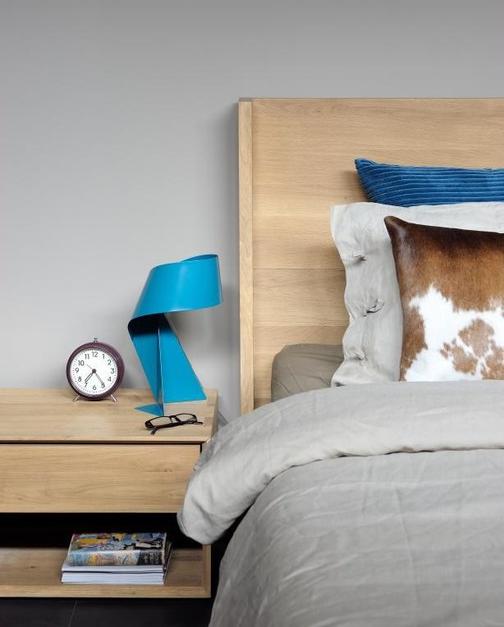 Ethnicraft Прикроватная тумбочка из массива дерева с ящиками Oak nordic 51175 - Вид №1