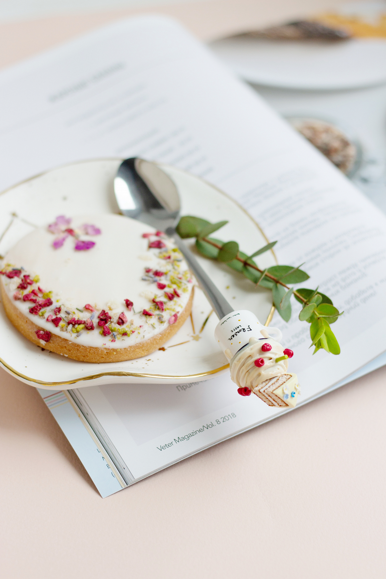 Чайная ложка "Эмалированная кружка с тортом и ягодами" JULS SMALL BAKERY  335373 Белый Santreyd  - Вид №2