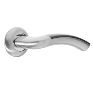 Ручки дверные на розетке Apecs H-0576-Z, цинковый сплав, цвет сатин/дерево/хром