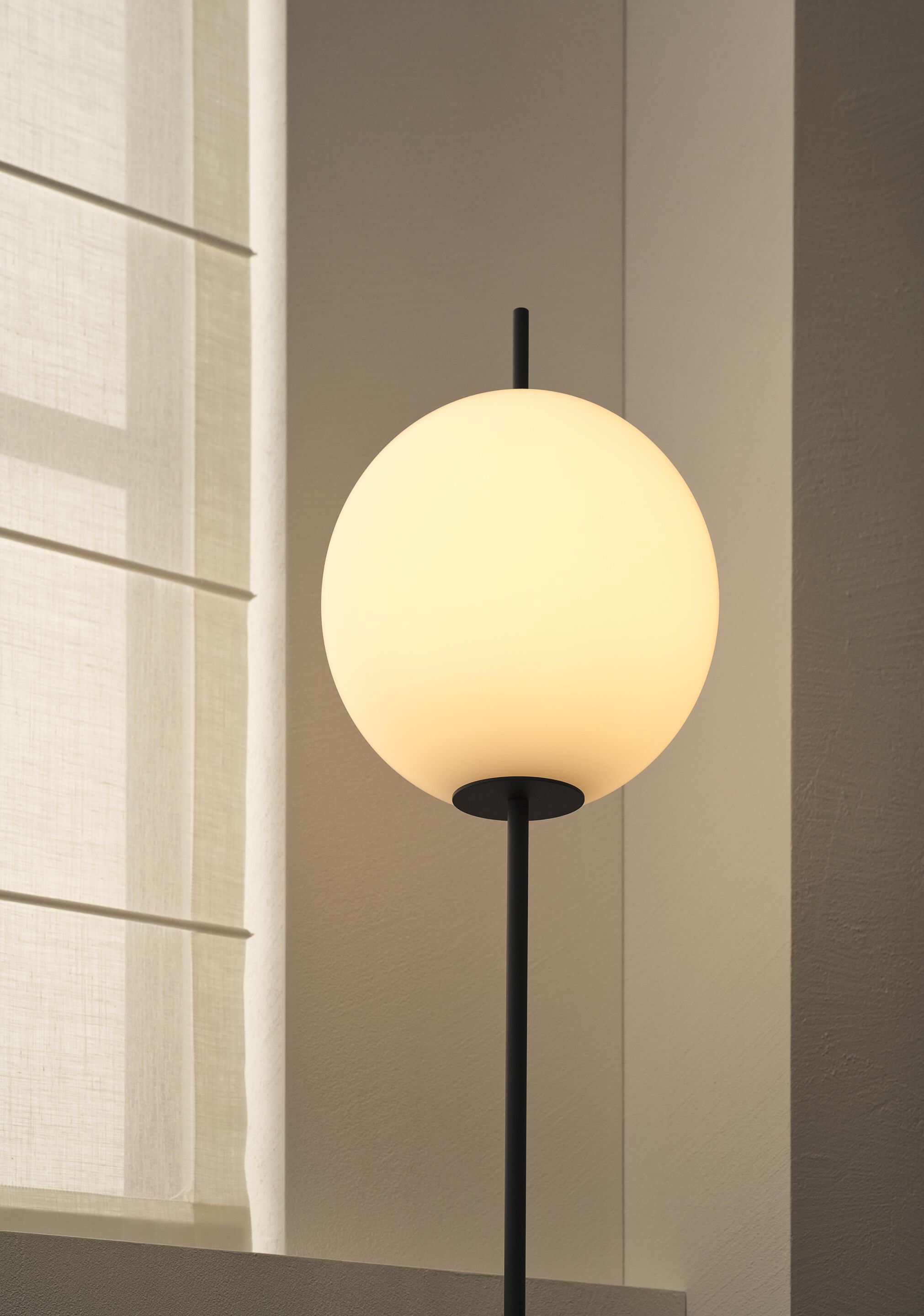 Светодиодный торшер из опалового стекла DE PADOVA элементы ARCH-00048029 - Вид №1