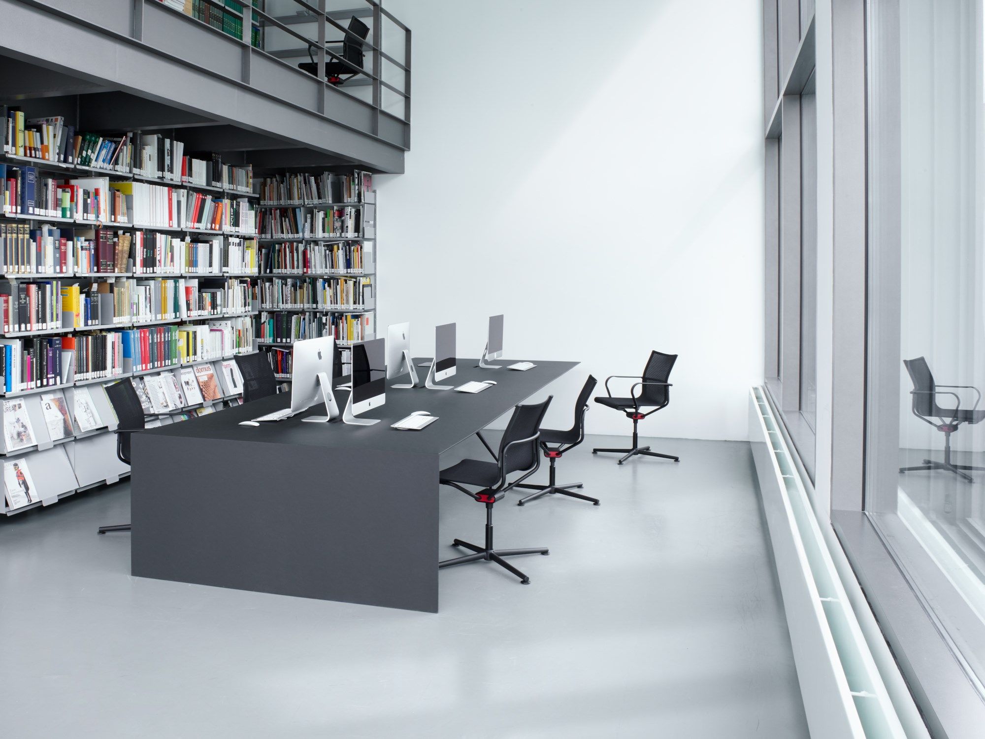 Сетчатое вращающееся офисное кресло Wagner D1 ARCH-00141114 - Вид №2