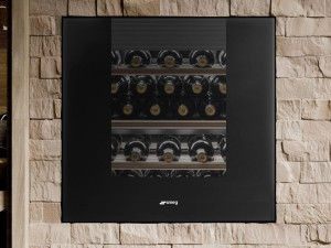 Встроенный холодильник с стеклянной дверью