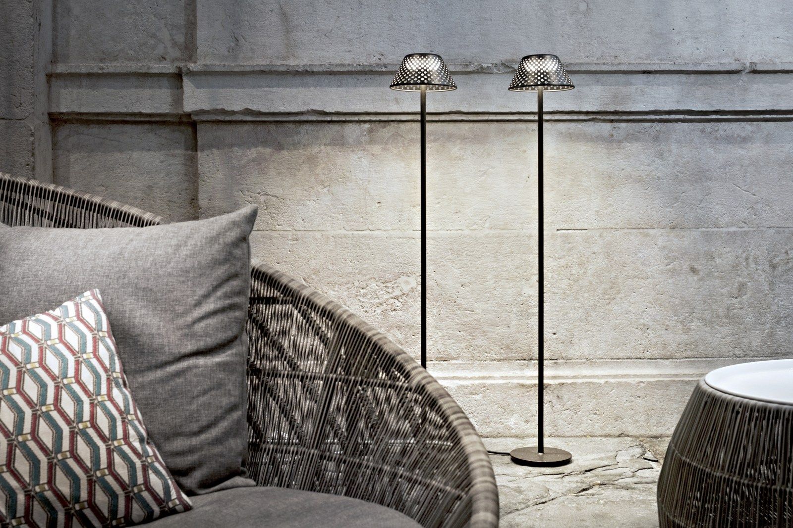 Алюминиевый светодиодный торшер Platek сетка ARCH-00038130 - Вид №1