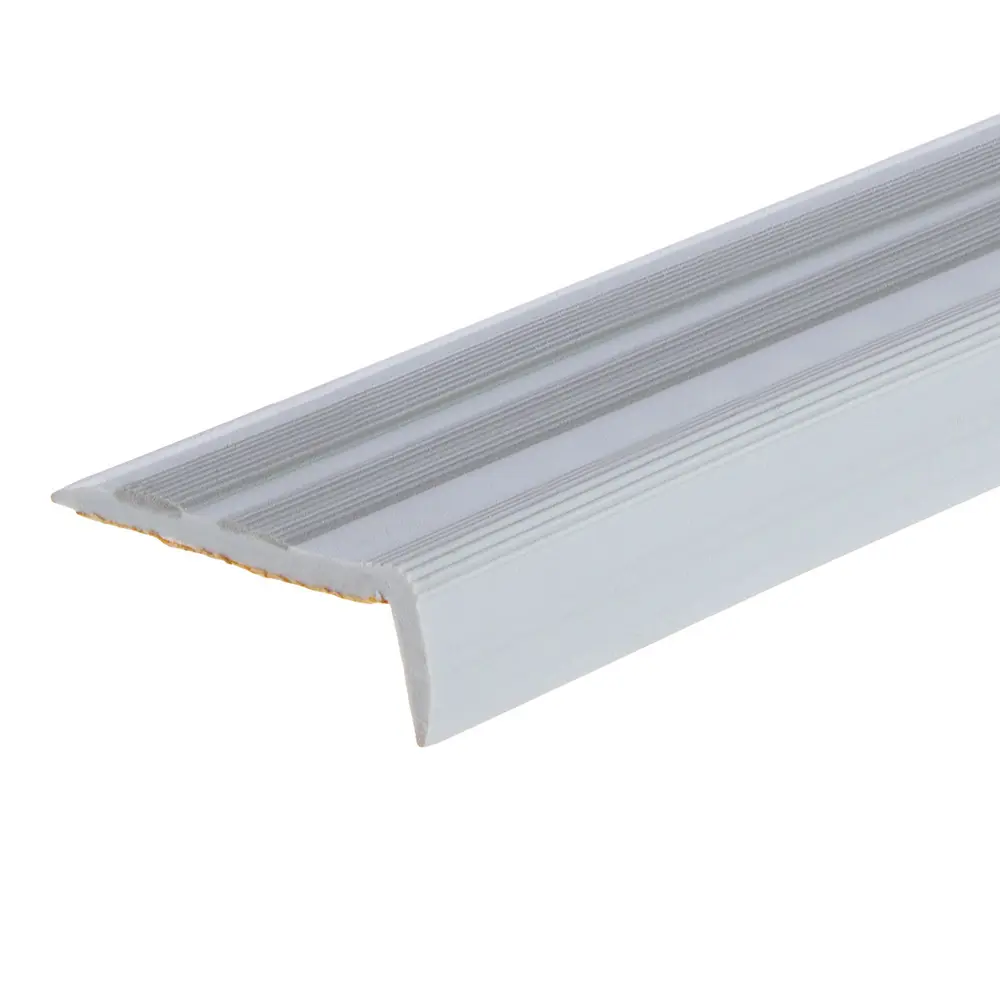 Порог угловой (угол) антискользящий 40х15х900 мм цвет серебро TPlast STLM-2007972