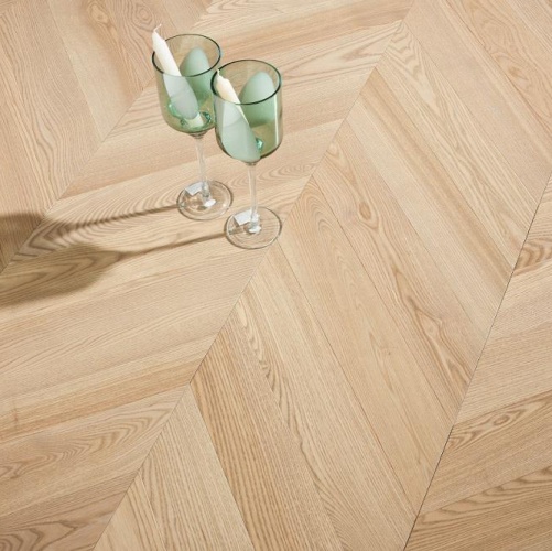 Паркет Ёлка Coswick Жемчужный Ясень Селект (Гладкая) 530х107,95 мм 12291145 - Вид №6