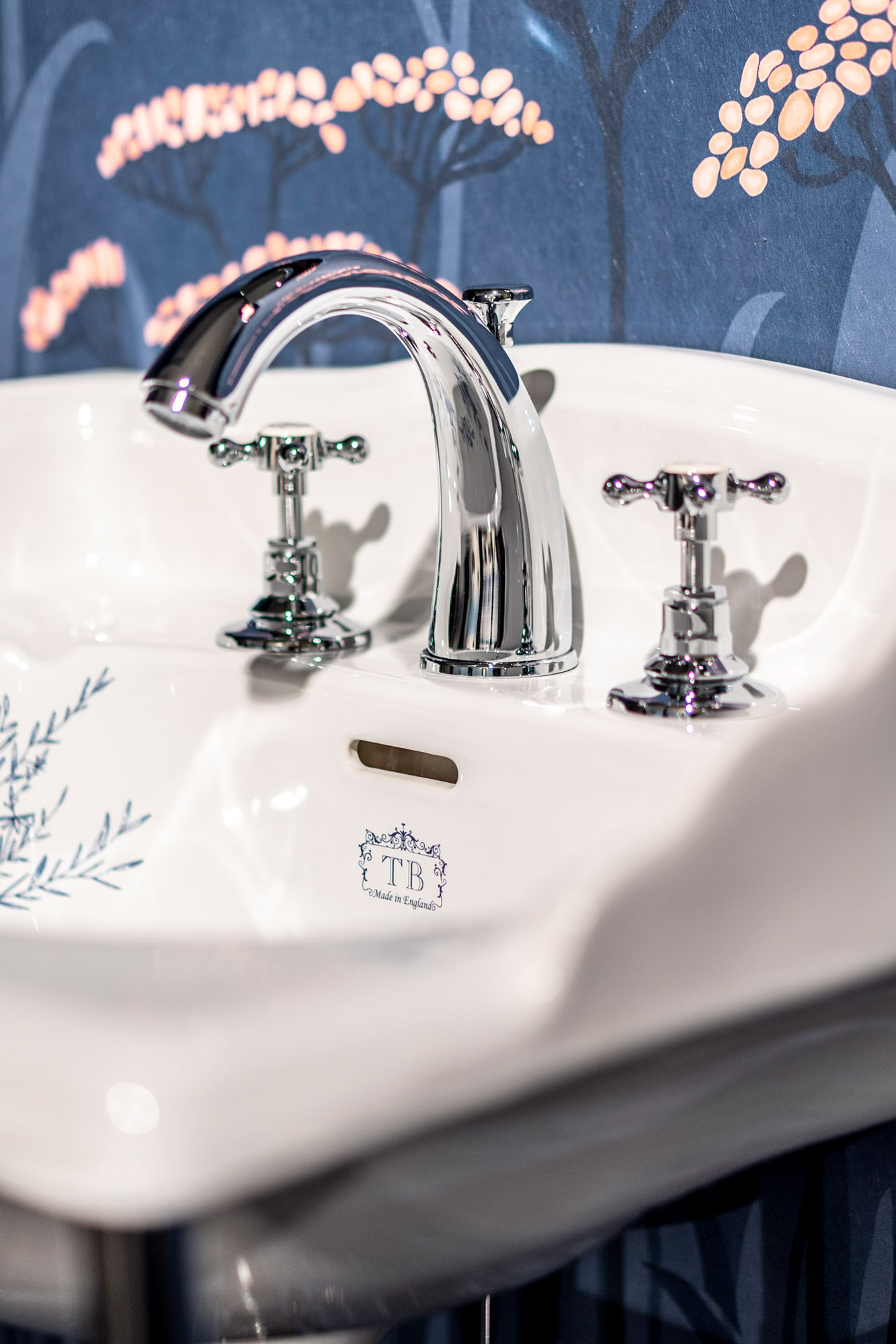 Traditional bathrooms САДОВАЯ РАКОВИНА СОМЕРСЕТ с консолью TB-SG-063  - Вид №4