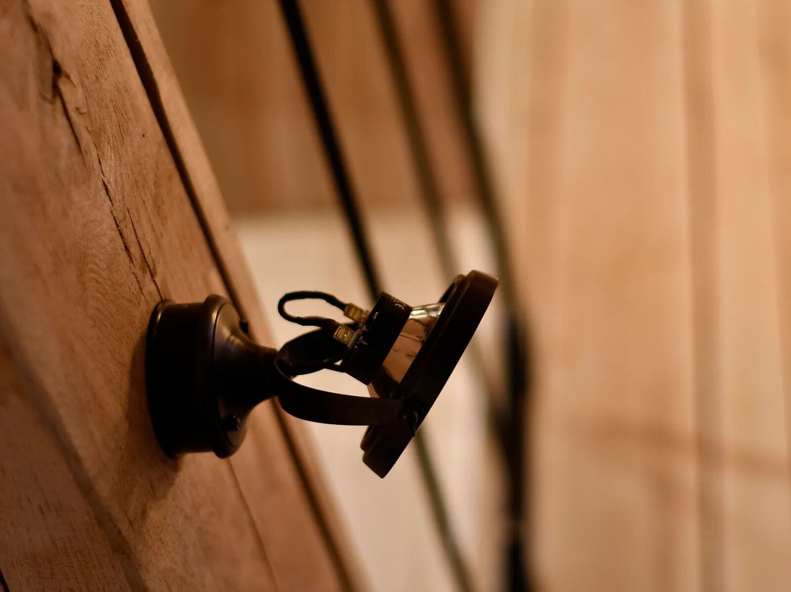 Поворотный латунный прожектор Authentage Lighting Centonze ARCH-00037442 - Вид №1