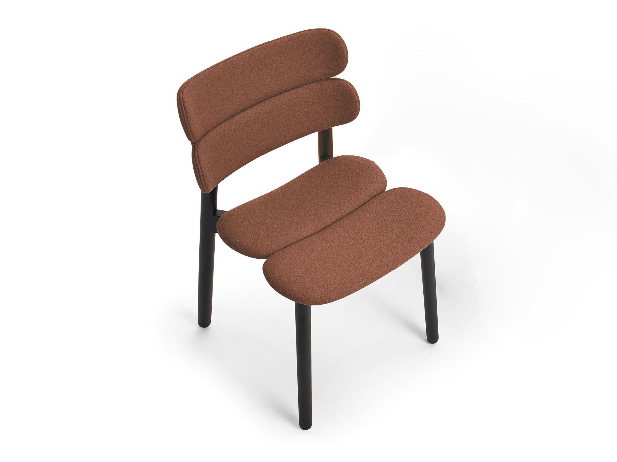 Тканевый мягкий стул с деревянной основой Innova Imbottiti Bands ARCH-00051711