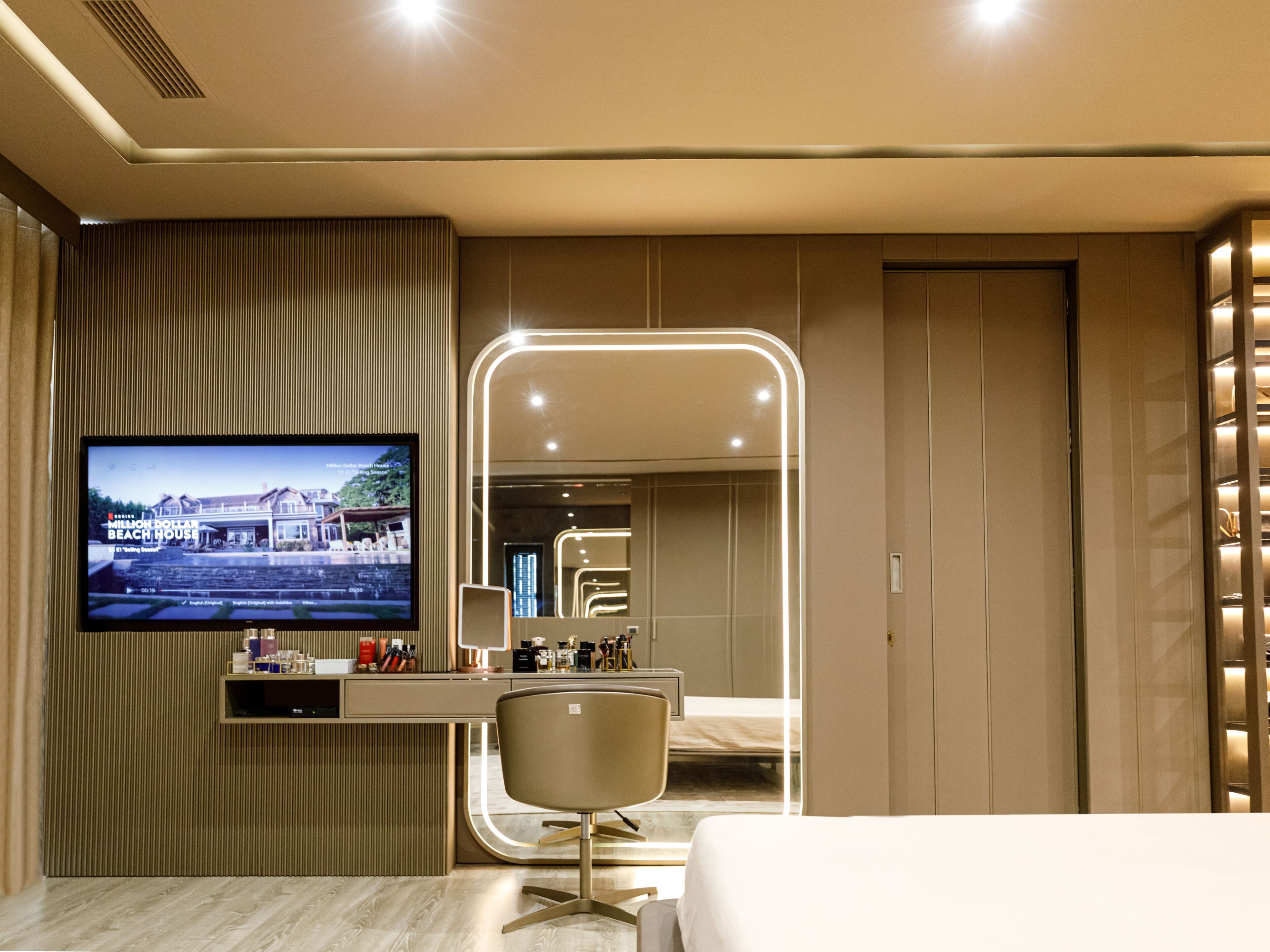 Прямоугольное зеркало со встроенным освещением ABLE DYNAMIC ARCH-00072694 - Вид №4