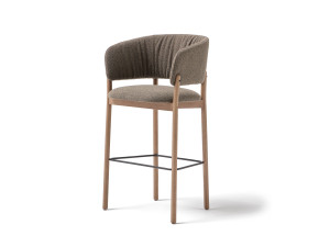 Высокий тканевый мягкий стул с подлокотниками