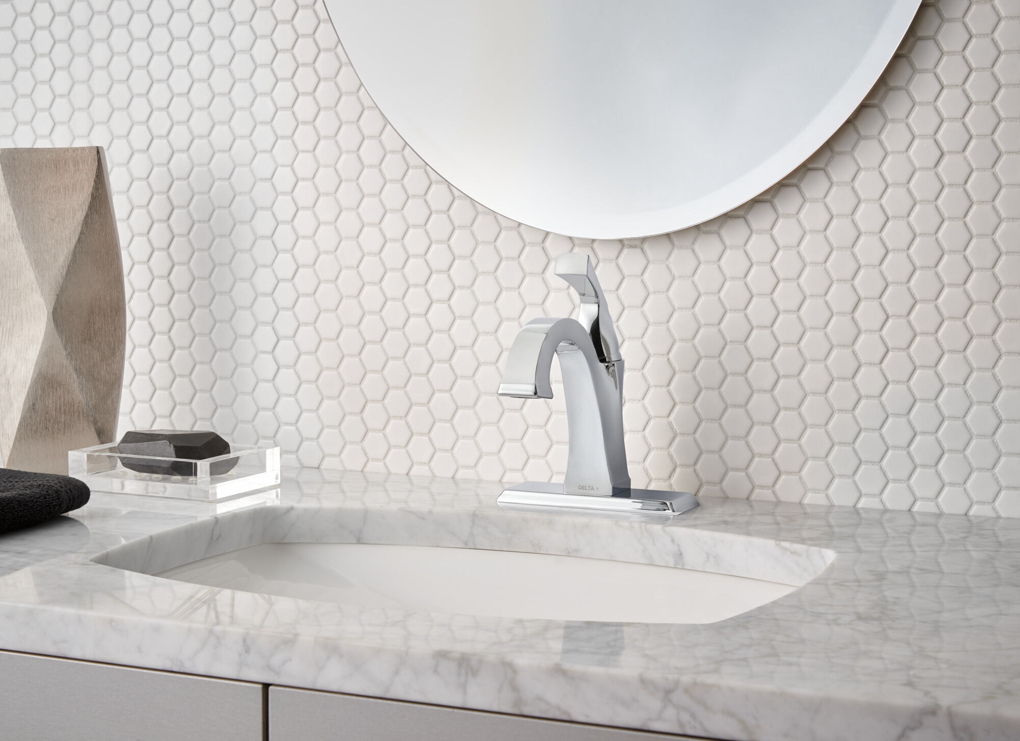 551-PT-DST Смеситель для ванной комнаты с одной ручкой Delta Faucet Dryden Выдержанный оловянный  - Вид №5