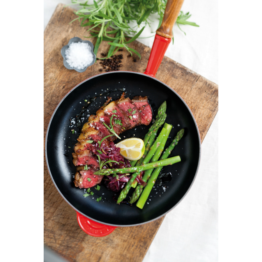 Сковорода чугунная Le Creuset с деревянной ручкой, Ø28 см, желтая 20058284030460 - Вид №1