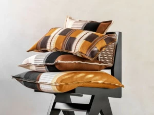 Casalis Подушка из шерсти мериноса с геометрическим рисунком Velden