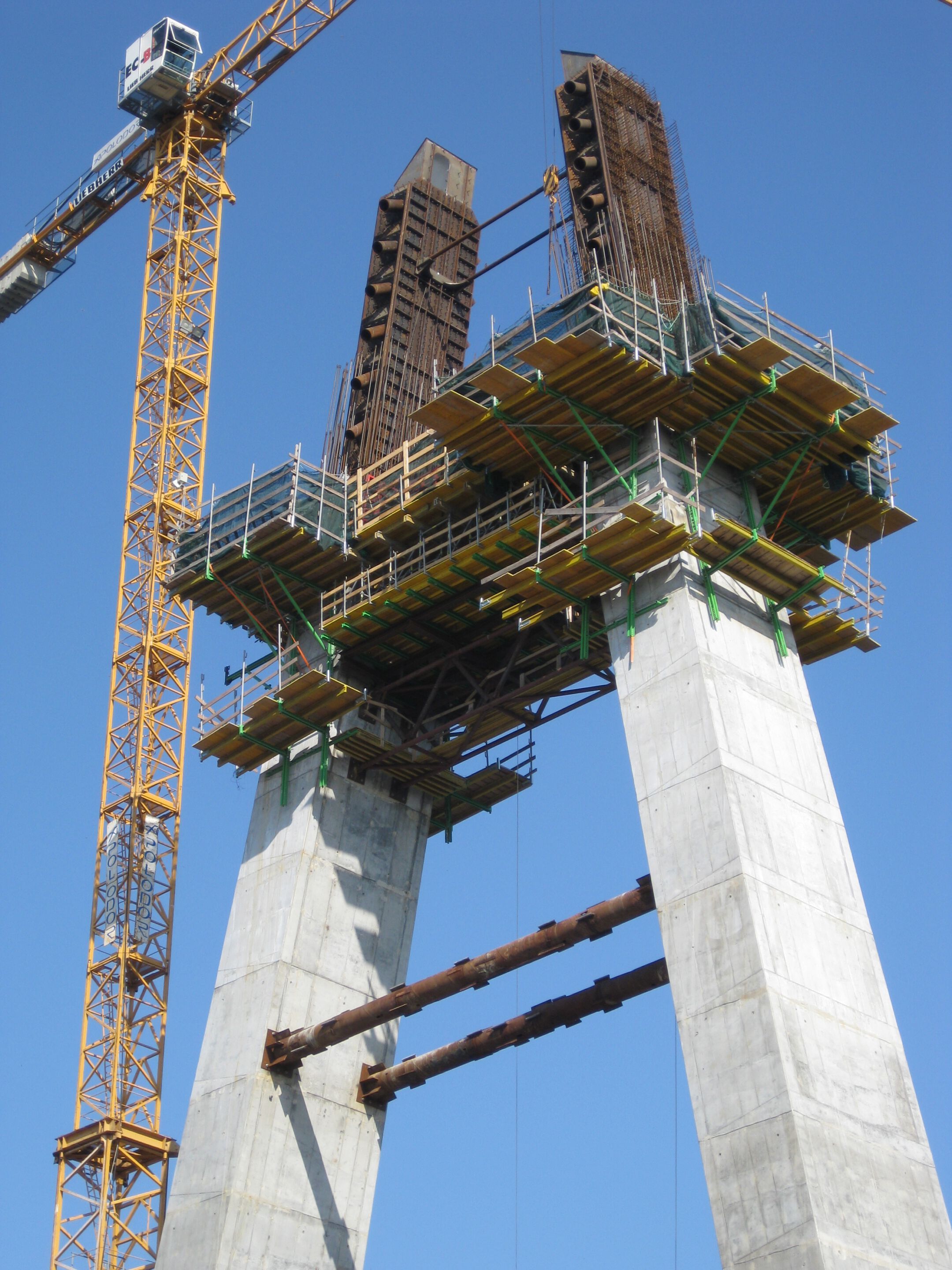 Регулируемые безудержные полки для опалубки Faresin Formwork UCB - MENSOLA RAMPANTE UNIVERSALE ARCH-00077314 - Вид №2