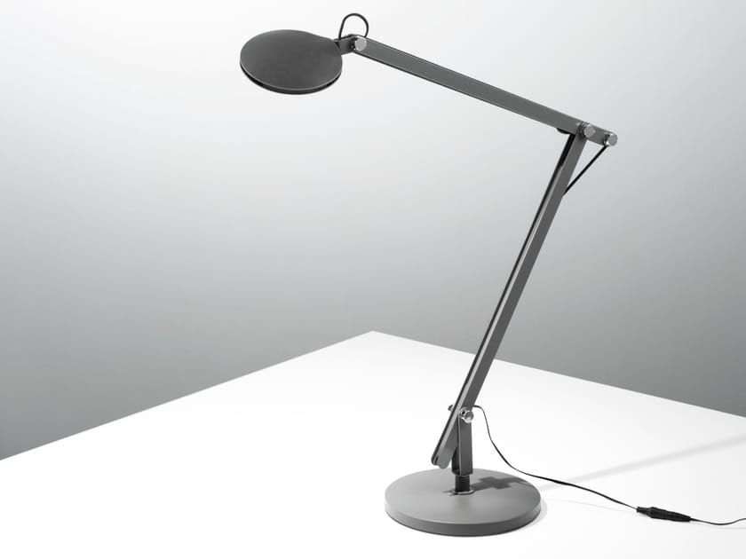 Регулируемая металлическая светодиодная настольная лампа Fan Europe Lighting дизайн окружающего света ARCH-00013467