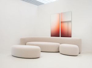 5-местный изогнутый тканевый диван