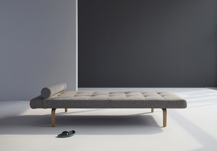 Диван Napper с подушкой и ножками Bow из дуба, серый Innovation Living NAPPER521 - Вид №1