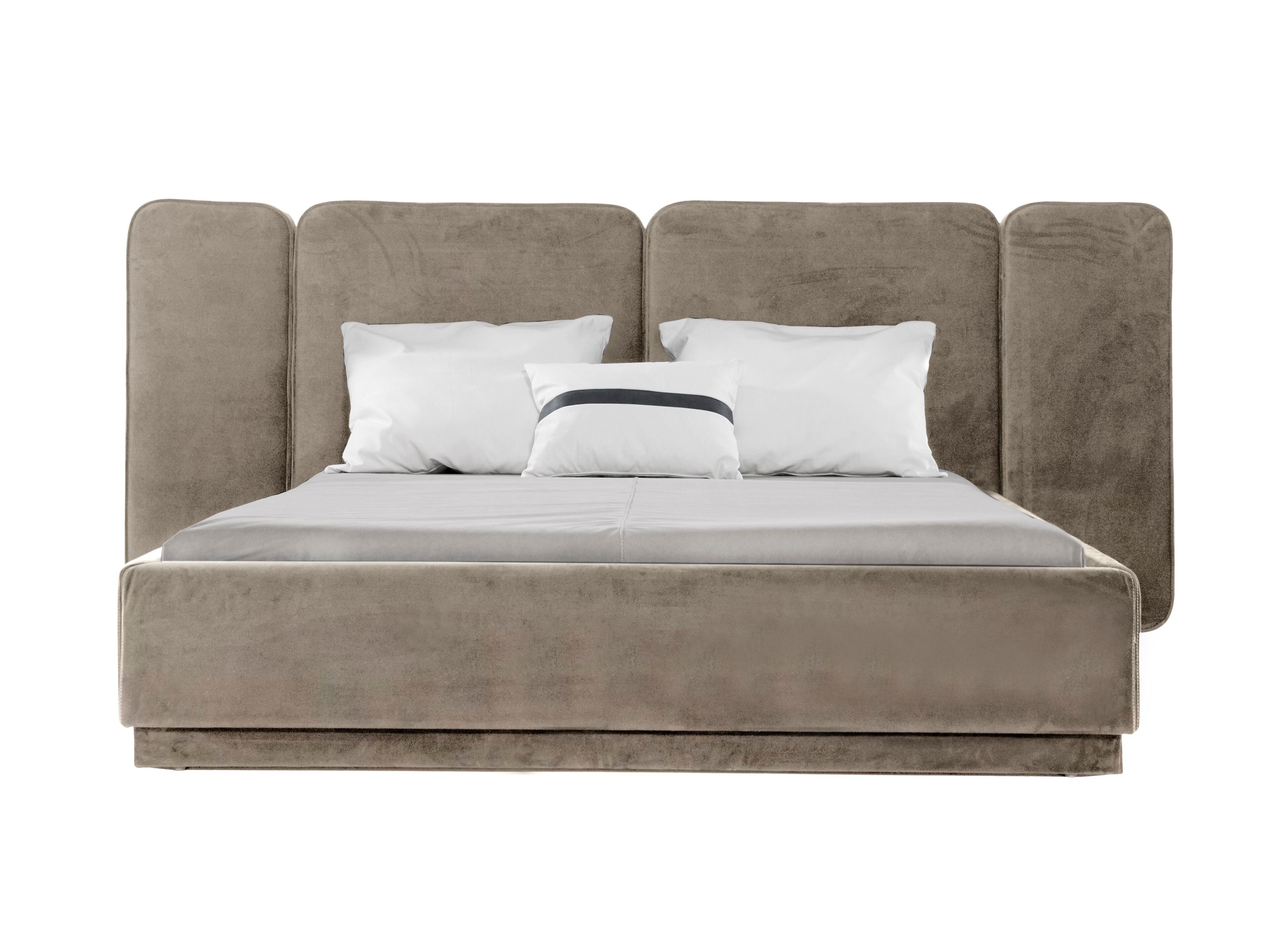 Двуспальная мягкая кровать из ткани с высоким изголовьем ABLE MONETTE ARCH-00055466