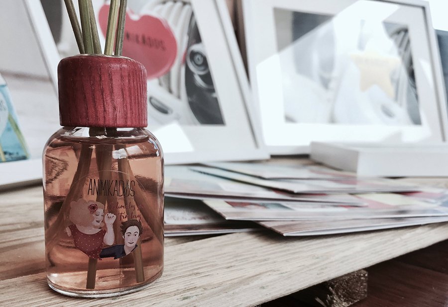 Диффузор ароматический 50 мл цитрусово-древесный Eternal Optimist Animikados AMBIENTAIR  00-3881061 Красный  - Вид №1