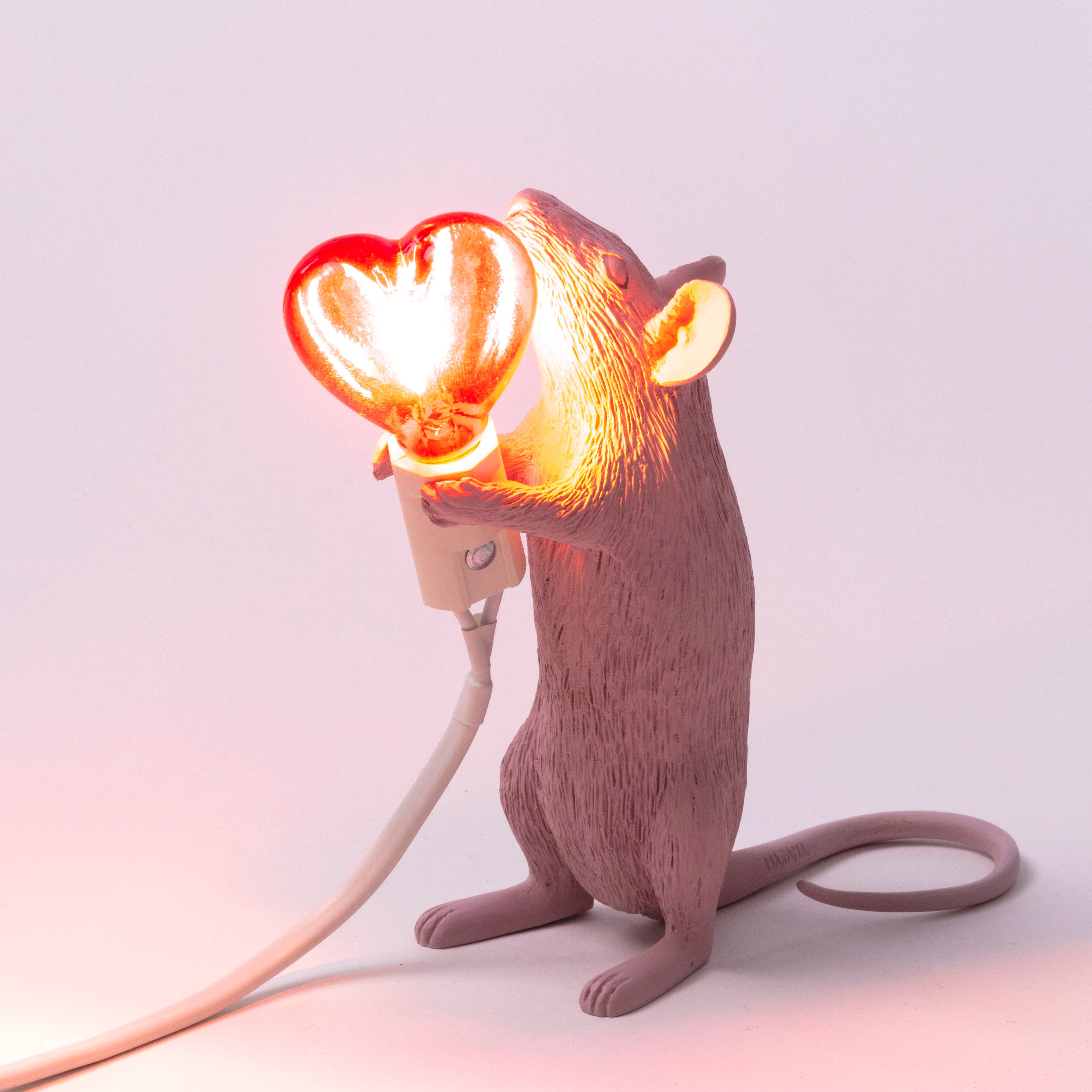 Светодиодная настольная лампа из смолы Seletti MOUSE LAMP LOVE EDITION ARCH-00035148 - Вид №5