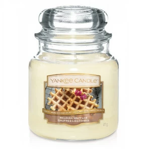 Свеча средняя в стеклянной банке "Бельгийские вафли" 411 гр 65-90 часов YANKEE CANDLE  267958 Белый