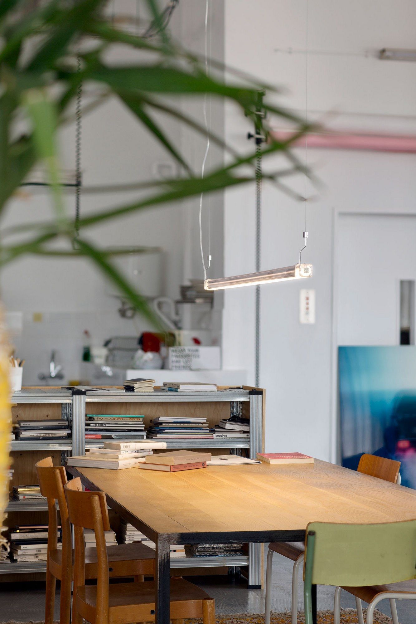 Поликарбонат светодиодный подвесной светильник Marset Неон-де-Лус ARCH-00069517 - Вид №4