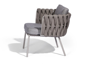 Мягкий тканевый стул с подлокотниками