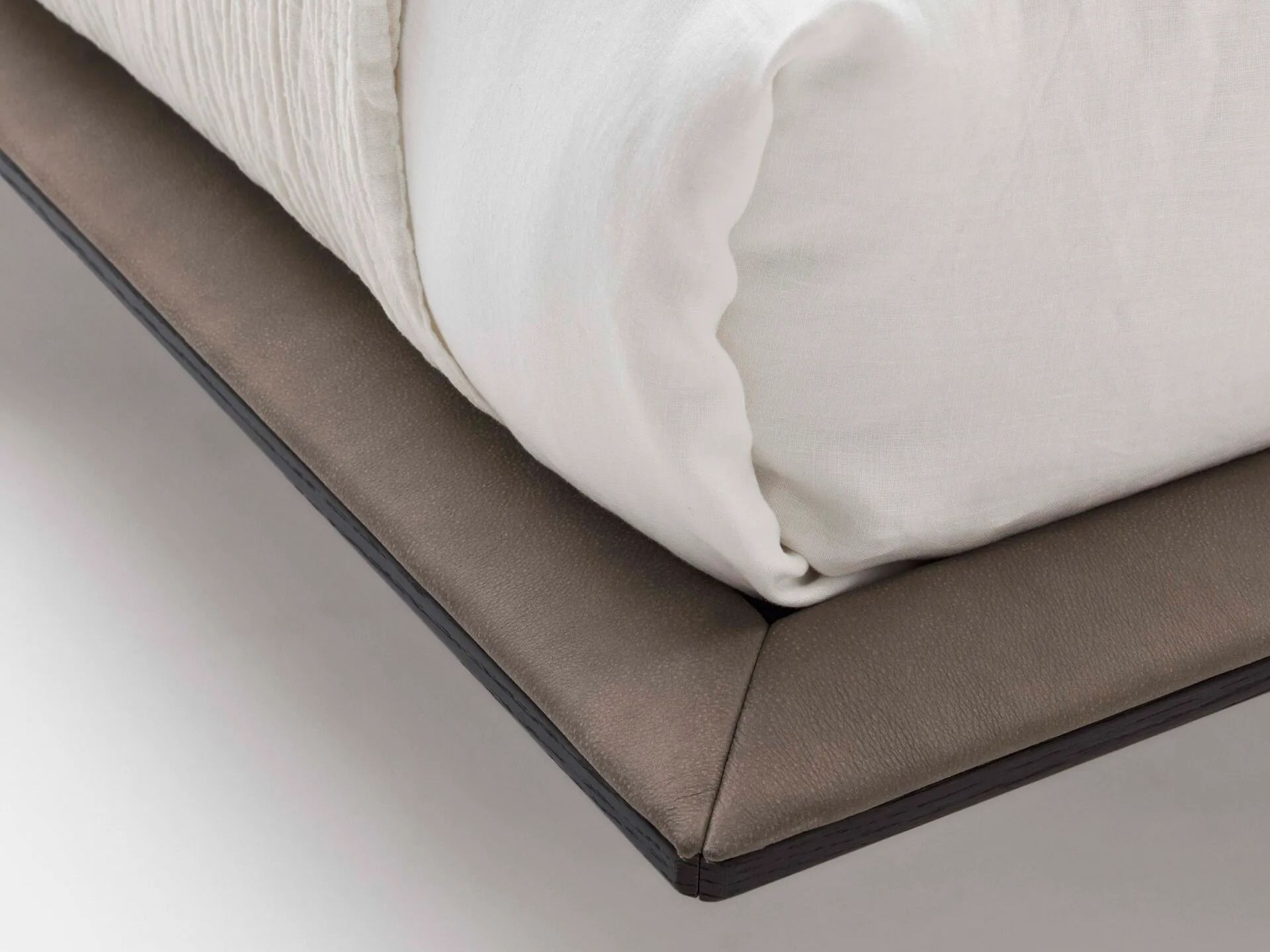 Деревянная двуспальная кровать Alf DaFrè XILO 2 ARCH-00019837 - Вид №4