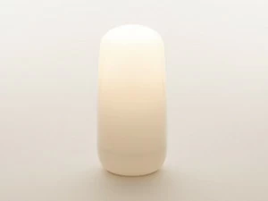 Artemide Беспроводная настольная лампа из пластика Gople