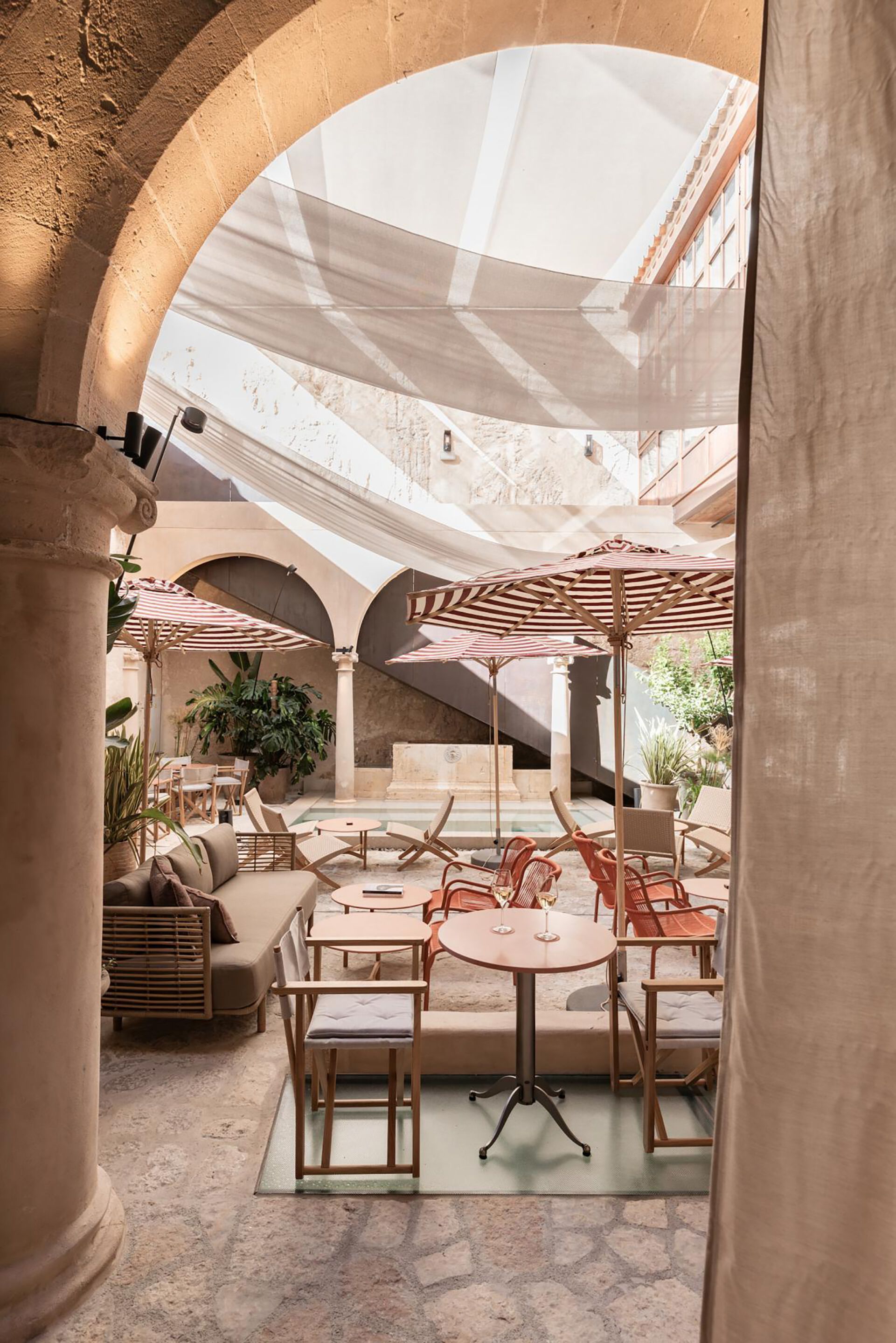 4-спицевое стальное откидное основание стола StableTable StableTable® Nouveau™ ARCH-00051968 - Вид №13