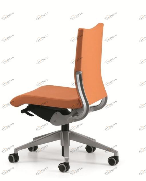 TALIN Офисное кресло в коже с 5 спицами на колесах Avia sun-id-1349874