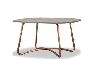 Бетонный квадратный стол