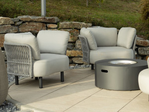 Садовое кресло с подлокотниками