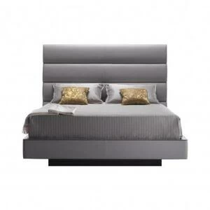 Кровать / NEW IN TOWN